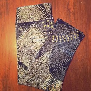 Fabletics size M leggings